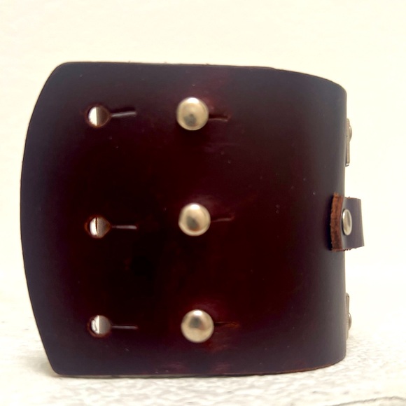 Unisex Leather Cuff with Metal Details - Picture 7 of 11